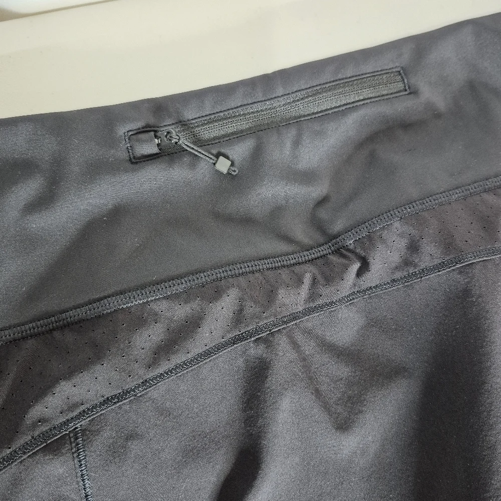 Athleta Run With It Skort 14